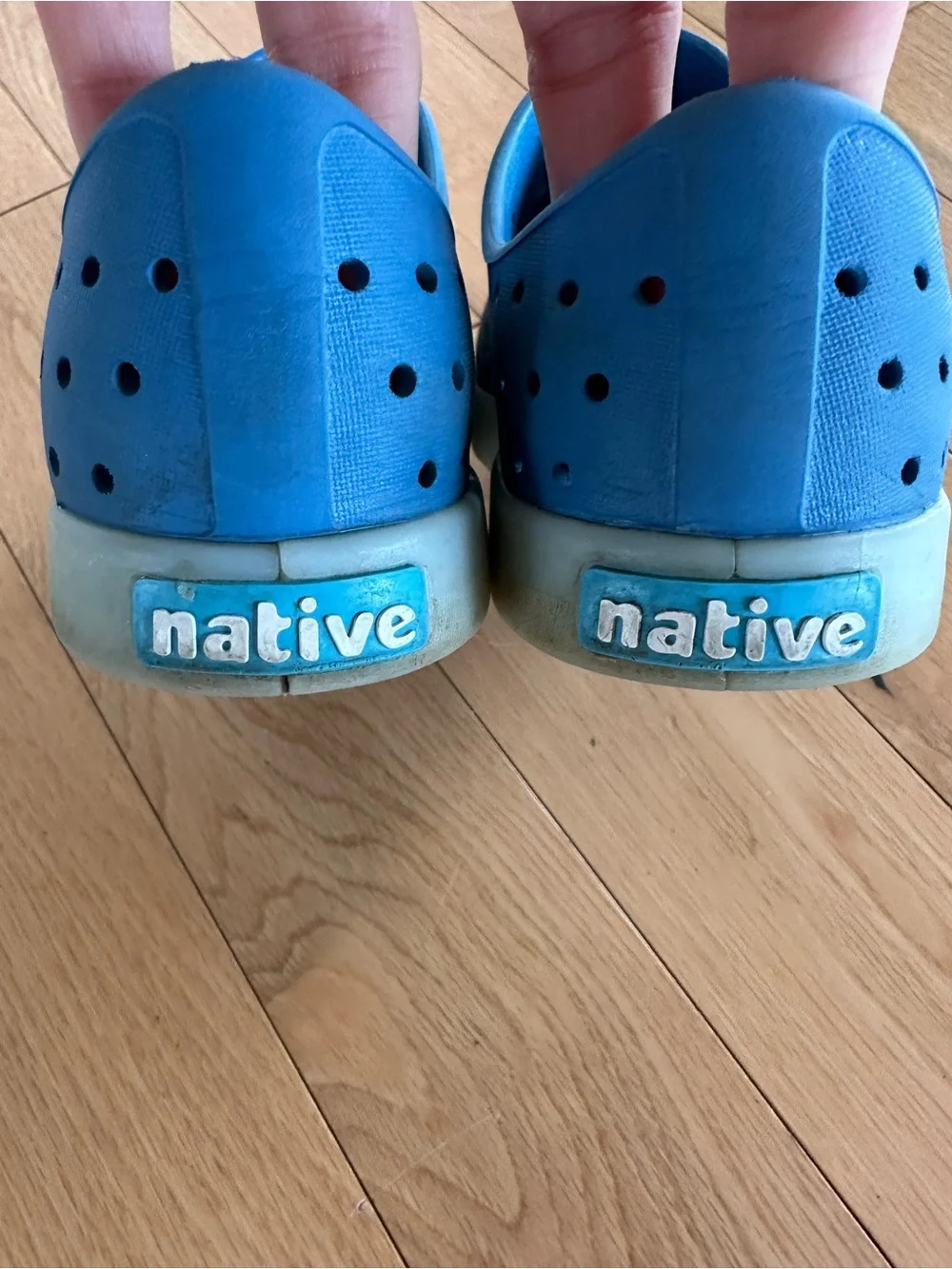 Native Glow in the Dark Kids Slip-On Water Shoes in Blue size J3